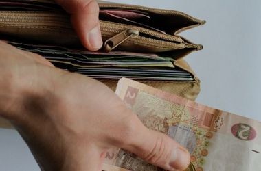 МОН утверждена новая тарифная сетка для педагогов