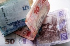 Нищета педагогов: что можно купить на зарплату учителя