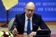 Яценюк проанонсировал отставку министра образования