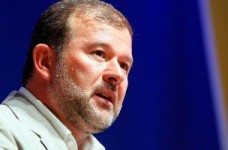 Яценюку советуют идти в отставку вместо Квита