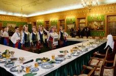 Воспитание патриотов? Украинские дети в гостях у патриарха Кирилла