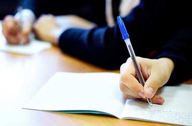 МОН запускает пилотное ЗНО для бакалавров