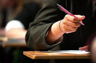 МОН провело пробную ДПА по английскому языку