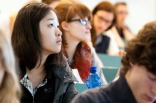 В МОН обратили внимание на иностранных студентов