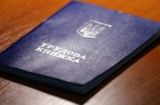 В профсоюзах говорят о сокращении в школах