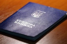 МОН поручило уволить 10% персонала учебных заведений