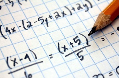 Порог теста ЗНО по математике составил 9 баллов