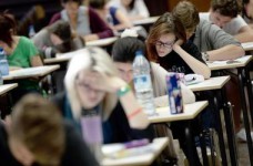 Определены результаты ЗНО по трем предметам