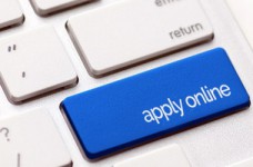 В первый день абитуриенты подали 100 тысяч заявлений