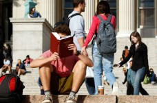 Участие во вступительной кампании взяла половина участников ЗНО