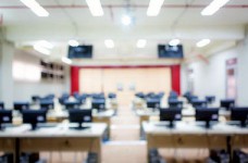 Китай предоставит Украине школьные компьютеры