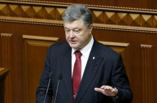 Порошенко против отмены стипендий