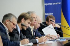 В МОН обсуждают профессии государственного значения