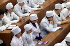Выпускники-медики смогут сами выбирать место работы
