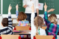 Правительство просят отменить учет детей учителями