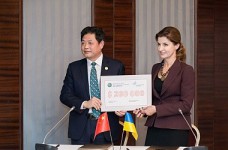 Китай предоставит $ 200 000 на образование