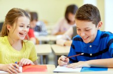 В Киеве пытаются побороть поборы в школах