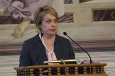 Страна должна полагаться на новое поколение, - министр