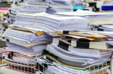 МОН сократит регуляторное влияние на школы