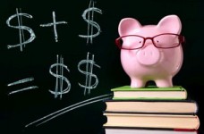 Университет назначает повышенные стипендии, - МОН