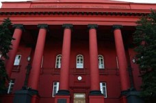 КНУ исключил «несогласных» студентов. Как и зачем?