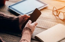 Учи английский, снимая блокировку экрана смартфона