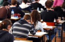 Школы получили первые результаты ДПА выпускников