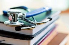 Поддерживаете ли вы отмену порога для медвузов?