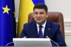 Премьер анонсировал рост зарплат учителей на 25%