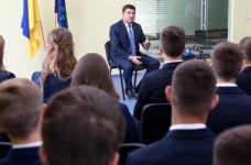 Правительство инициирует переоборудование школы