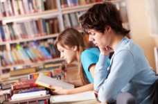 Учителей освободили от хождения по микрорайону