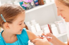 Непривитых против кори детей не пустят в школы