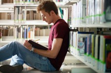 Вузам поручили провести неделю права