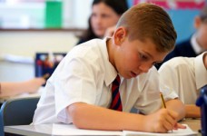 В Киеве хотят запретить политагитацию в школах