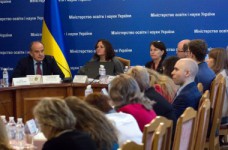 3 тыс детей с оккупированных территорий учатся дома