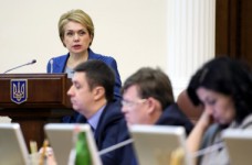 Власти обещают создать 100 тысяч мест в детсадах