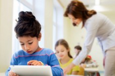 Министр: учителя должны уйти от авторитарной педагогики