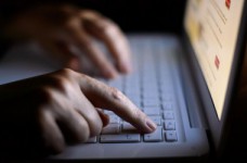 МОН просит педагогов не пользоваться сервисами «.ru»