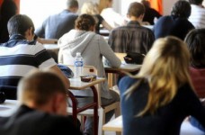 МЗ советует абитуриентам-медикам пройти пробное ЗНО