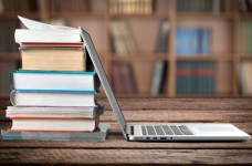 МОН планирует лицензировать вузы онлайн