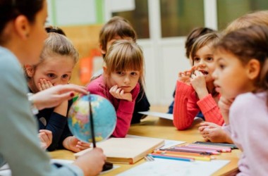 МОН отменило положение о родительских комитетах