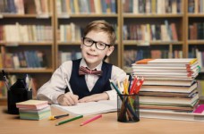 МОН просит школы выбрать учебники для 5 класса