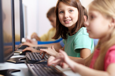 В МОН назвали тех, кто создаст ведомству новый сайт