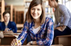 В большинстве стран ОЭСР девушки амбициознее парней