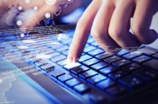 МОН формирует политику в сфере цифрового образования