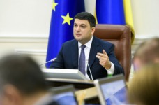 Гройсман поручил проверить школы на пожарную безопасность