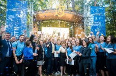 В Украине выберут 200 талантливых выпускников