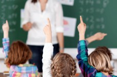 МОН: длительность уроков не должна влиять на зарплату  