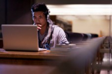 МОН разработало сервис для студентов-иностранцев