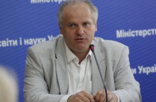 МОН проведет прямую линию по вопросам поступления